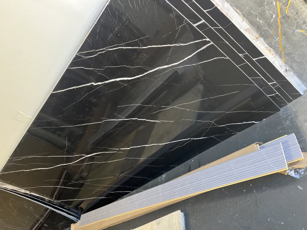 Black White - Angle View