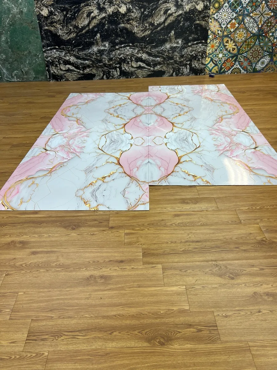Blush Vein - Showroom Display